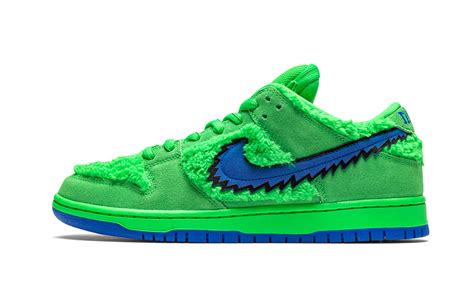 grateful dead green bear dunks